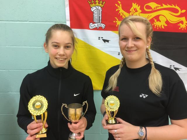 Womens Singles Runner Up / Winner - Serena Verney & Amy Hayhoe